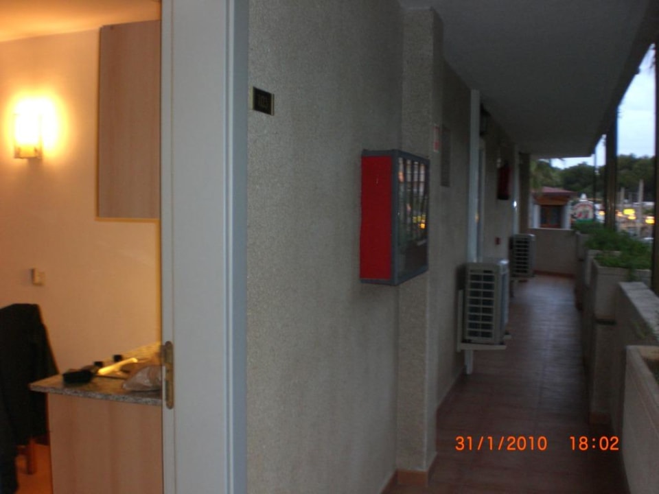 Eingang zum Zimmer 103 Apartamentos Jade