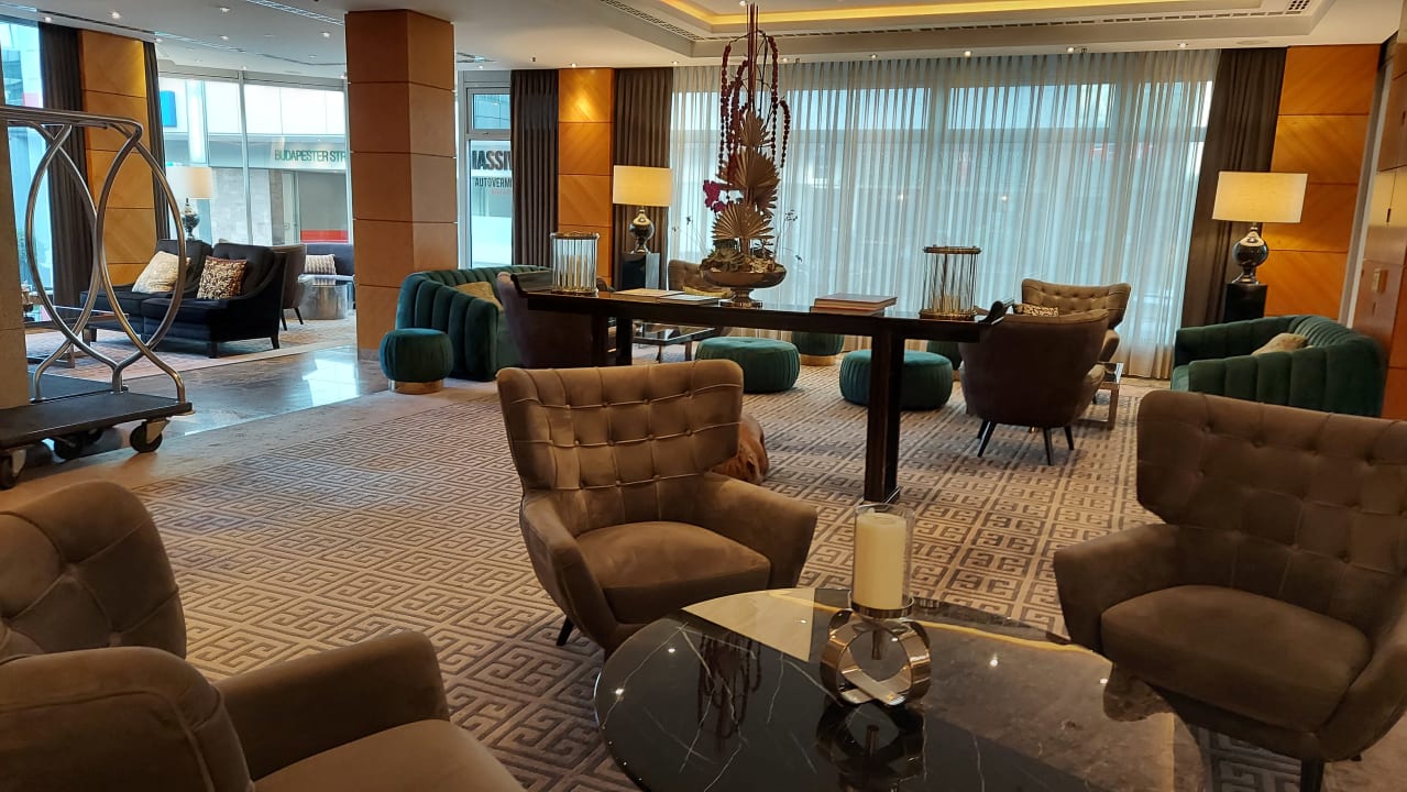 Lobby Hotel Palace Berlin