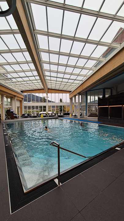 Pool Schlosshotel Lacknerhof