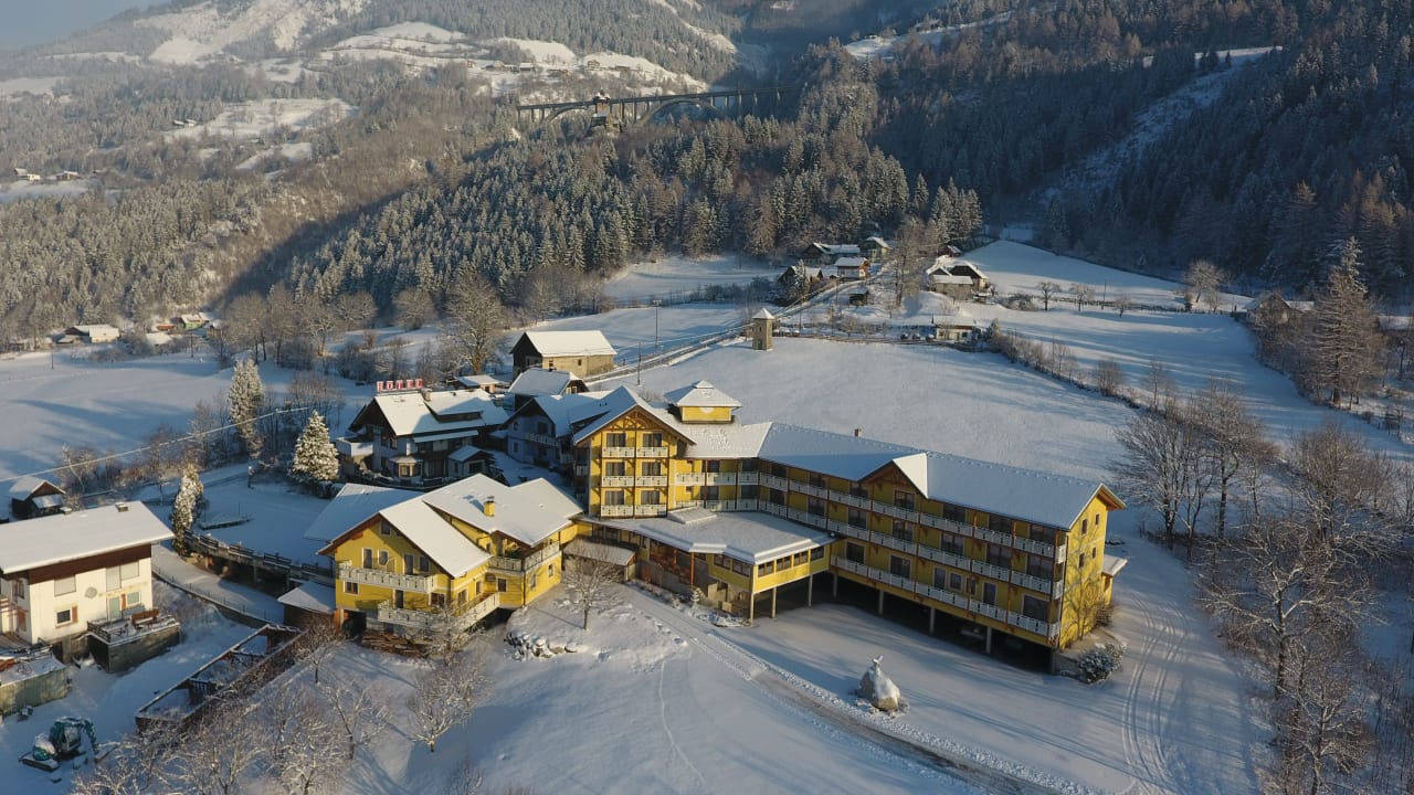 Außenansicht Erlebnishotel Kärnten- Mölltal