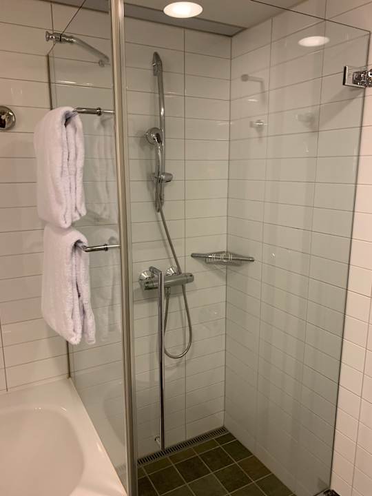 Zimmer Hilton Helsinki Airport