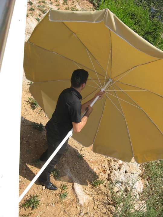 Rettung der Sonnenschirme Michell Hotel & Spa