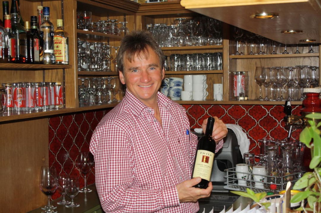 Der Chef des Haus ist stets um Ihr Wohl bemüht. Hotel Sporthof Austria