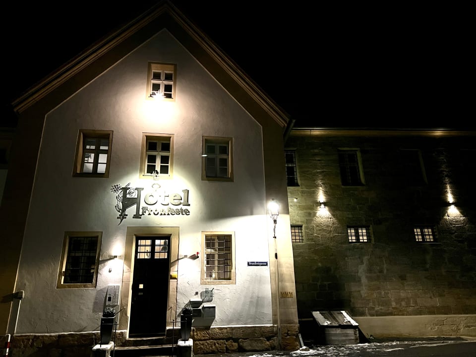 Außenansicht Hotel Fronfeste