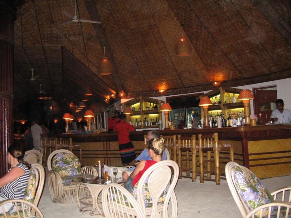 Bar Thulhagiri Island Resort