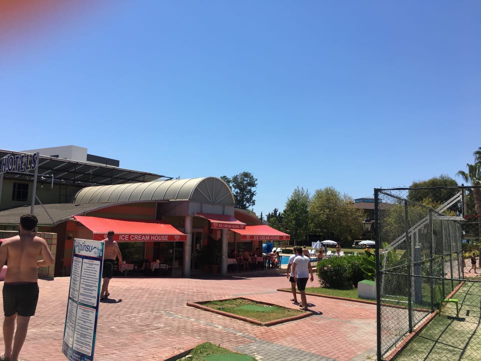 Außenansicht Lonicera Resort & Spa Hotel