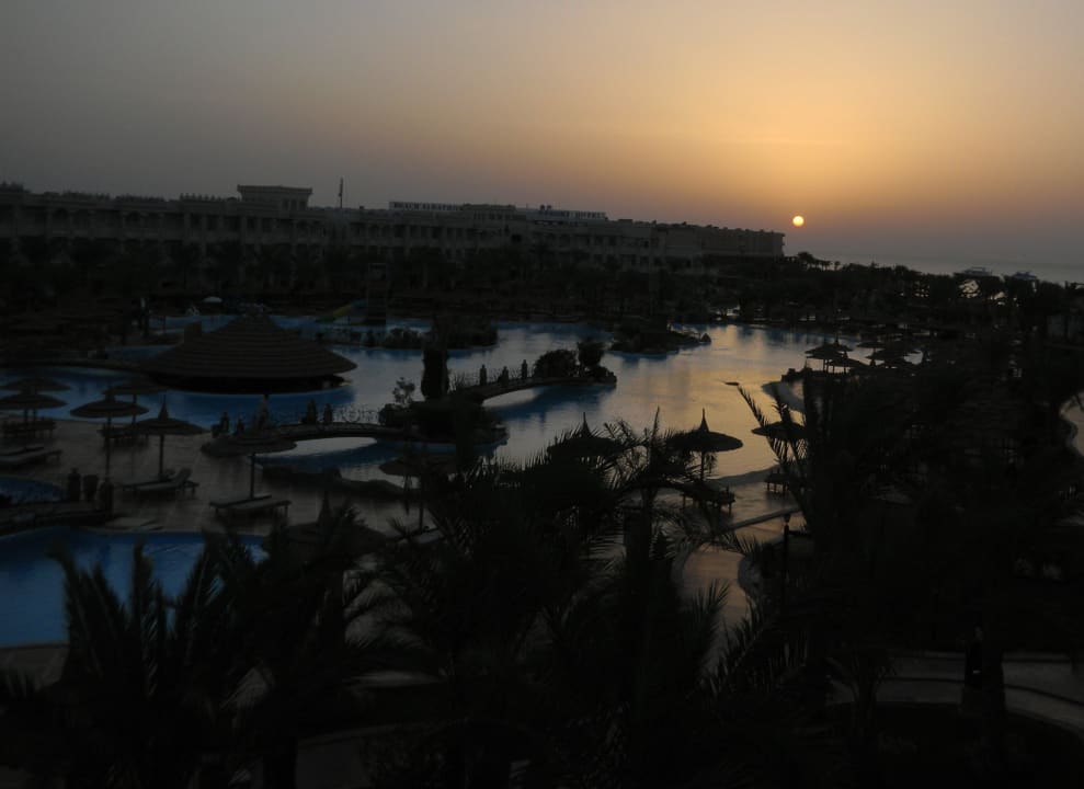 Sonnenaufgang Pickalbatros Palace Resort