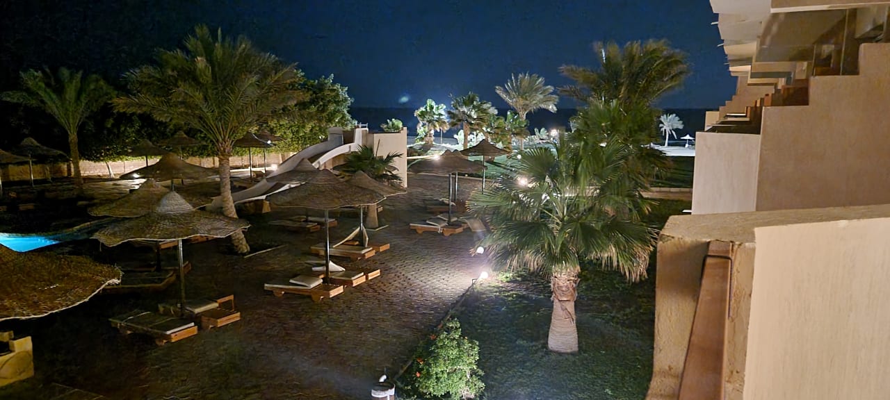 Gartenanlage Three Corners Sea Beach Resort