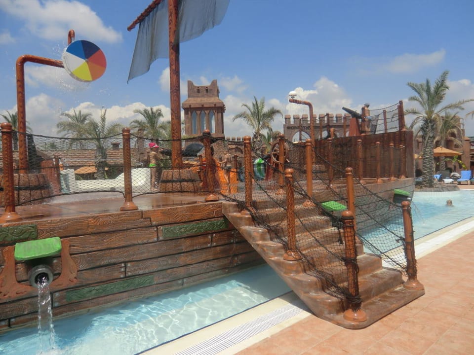Neur Poolbereich Long Beach Alanya