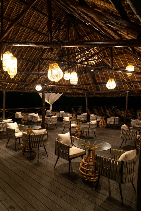 Gastro Le Mersenne Zanzibar, Autograph Collection