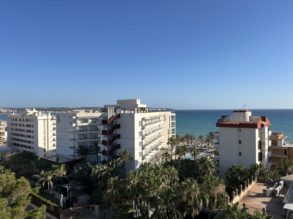 Ausblick Hotel & Appartements Leman