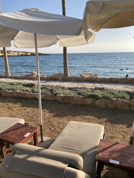 Strand Coral Beach Hotel & Resort