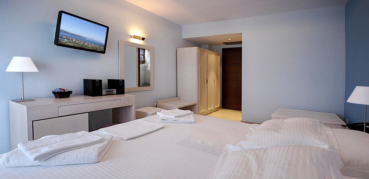 HelianthuS RooM Iris Guesthouse Helianthus