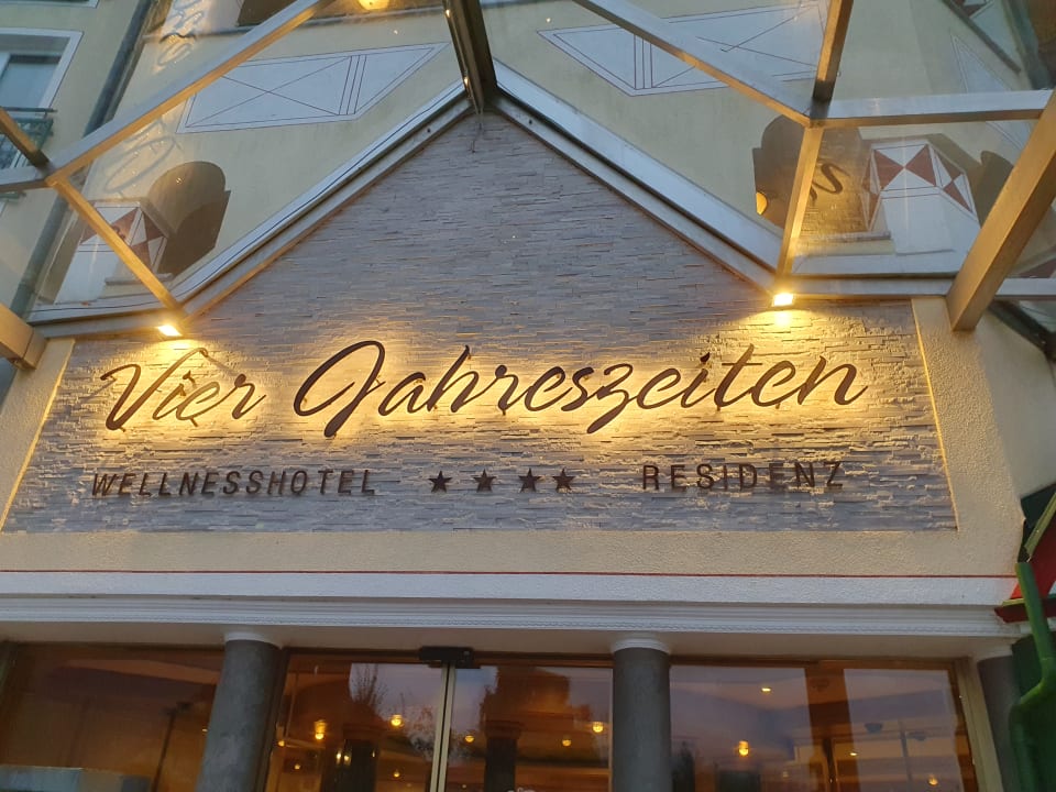 Gastro Wellnessresort Vier Jahreszeiten
