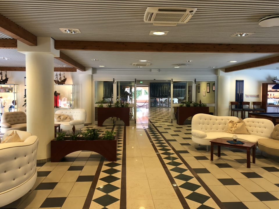 Sonstiges Aparthotel Holiday