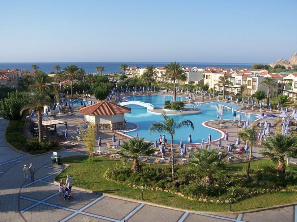 Blick auf die Anlage Lindos Princess Beach Resort & Spa