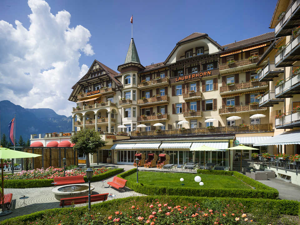 Außenansicht Victoria Lauberhorn Wengen, a Faern Collection Hotel