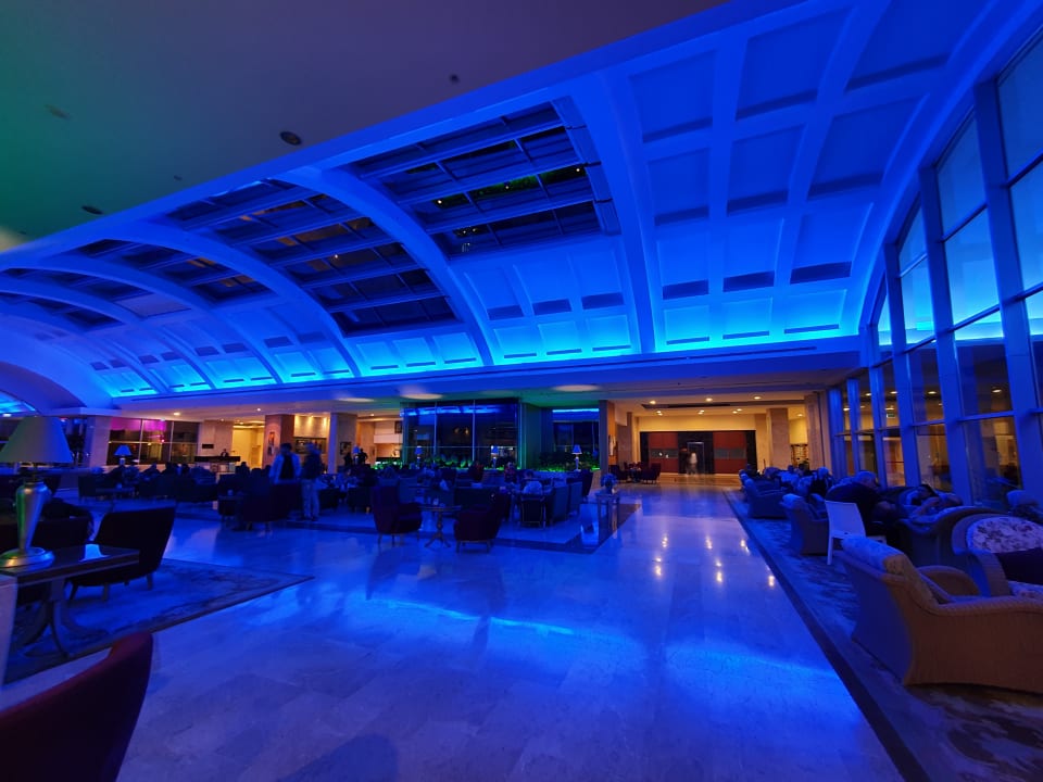 Lobby Hotel Miracle Resort