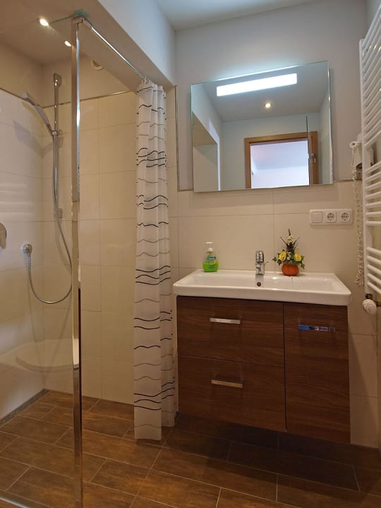 Badezimmer -Beispiel Hotel Pension Dettmar