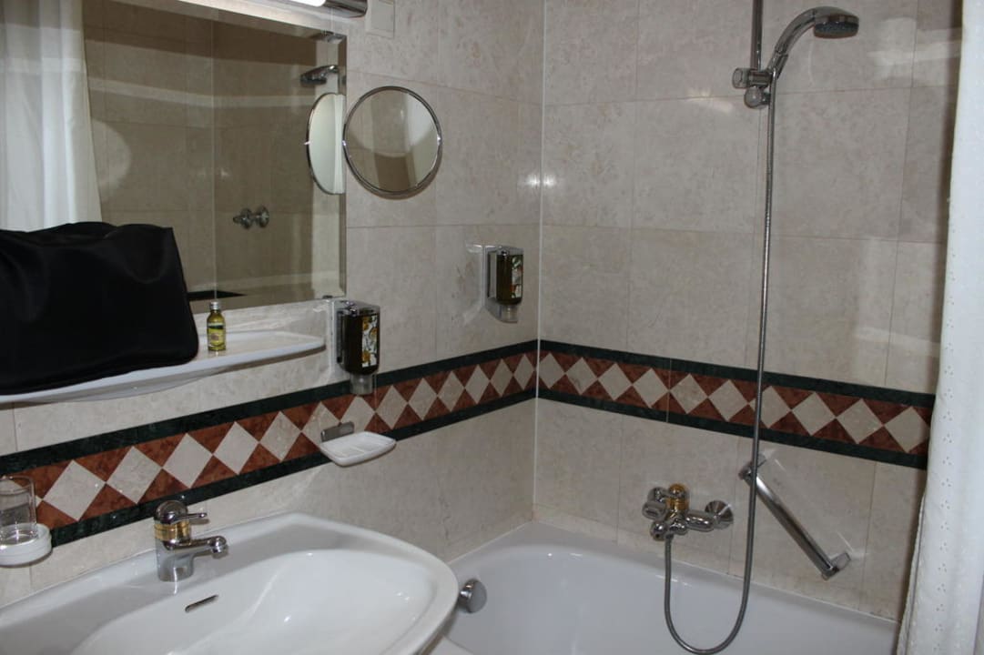 Bad Standardzimmer Hotel Neue Post