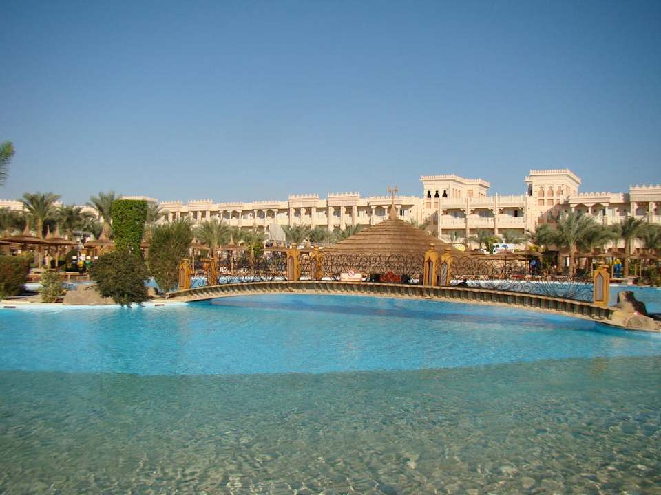 Бассейн Pickalbatros Palace Resort