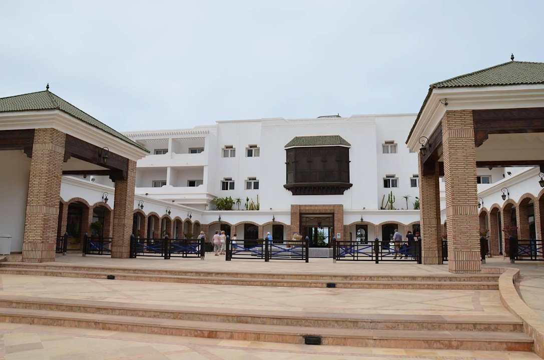 Hotel od frontu Iberostar Waves Founty Beach