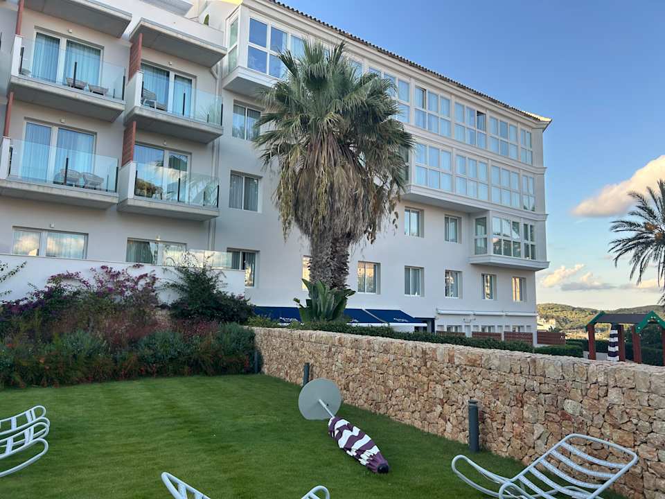 Außenansicht Hotel Catalonia Mirador des Port