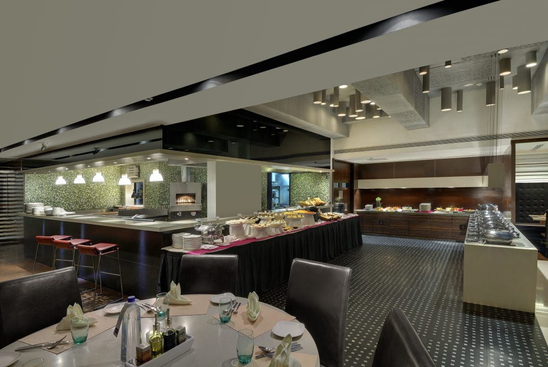 Buffet Hotel Grand Mercure Bangalore