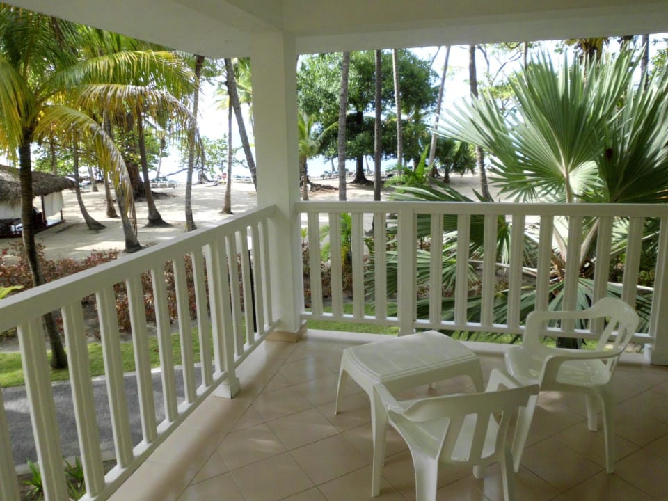 Blick vom Balkon/Terrasse zum Strand und Meer Playabachata Hotel