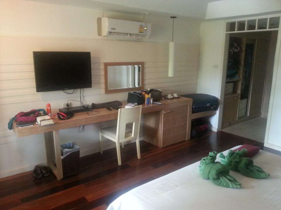 Zimmer Hotel Nakara Long Beach Resort