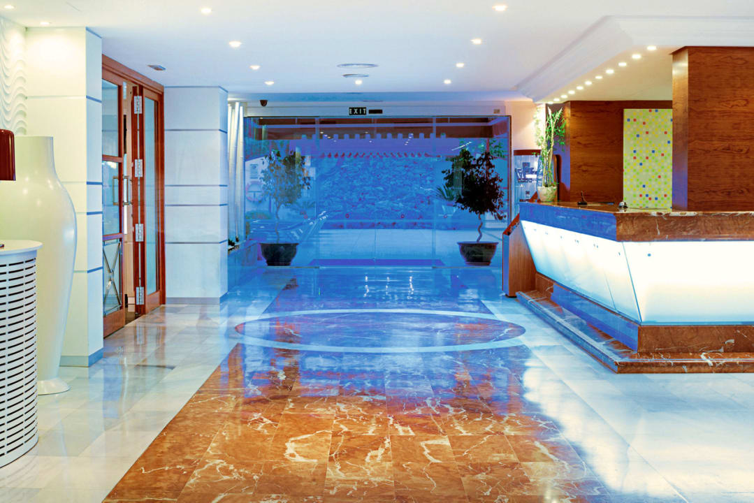Lobby Hotel Mariant