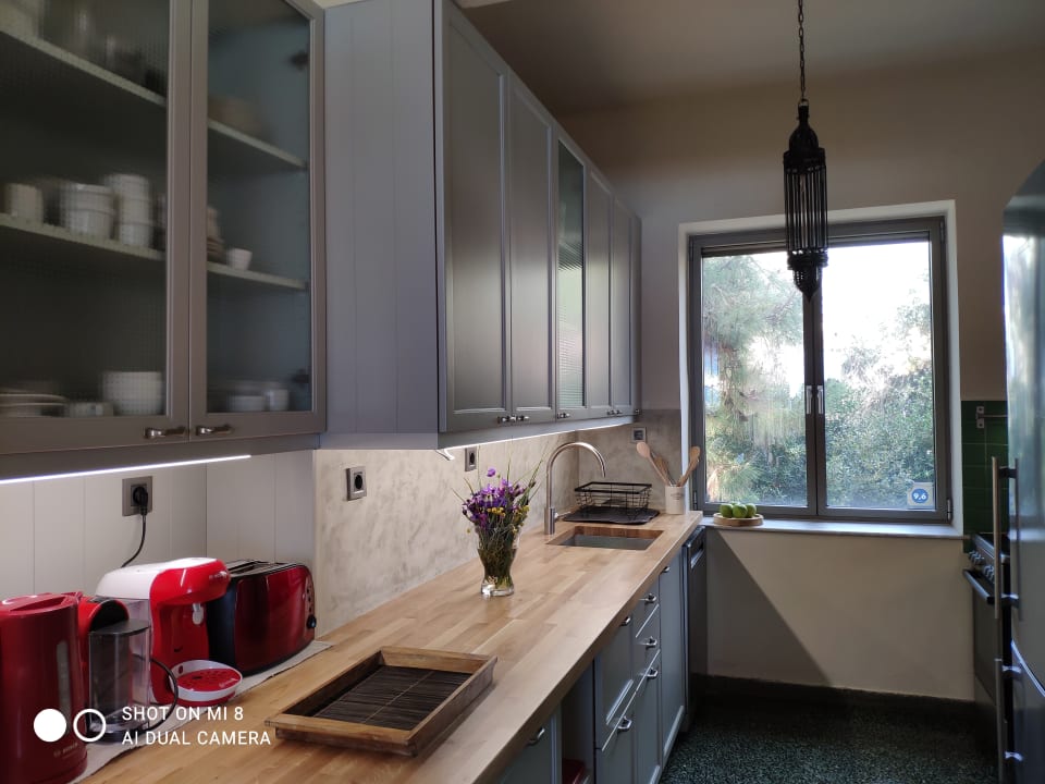 Zimmer The House By The Sea