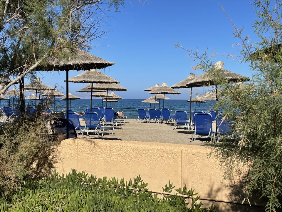 Strand Anissa Beach & Village