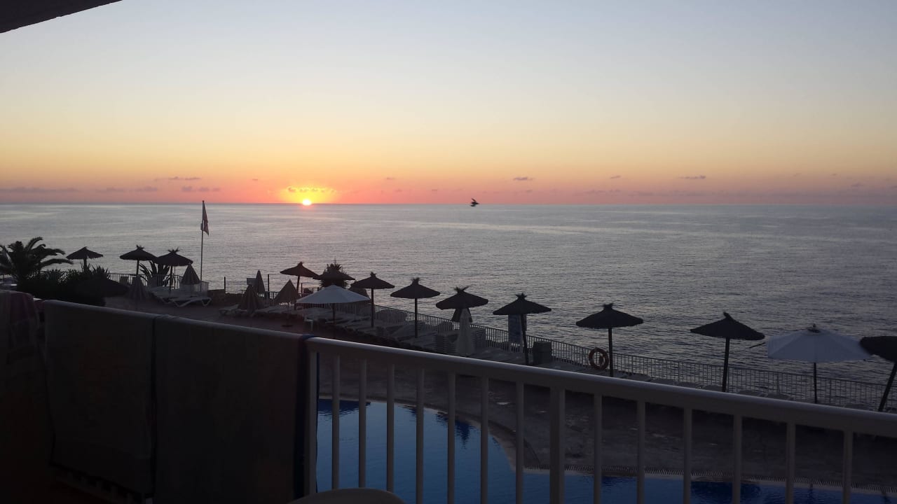 Sonnenaufgang vom Balkon genießen  HSM Calas Park