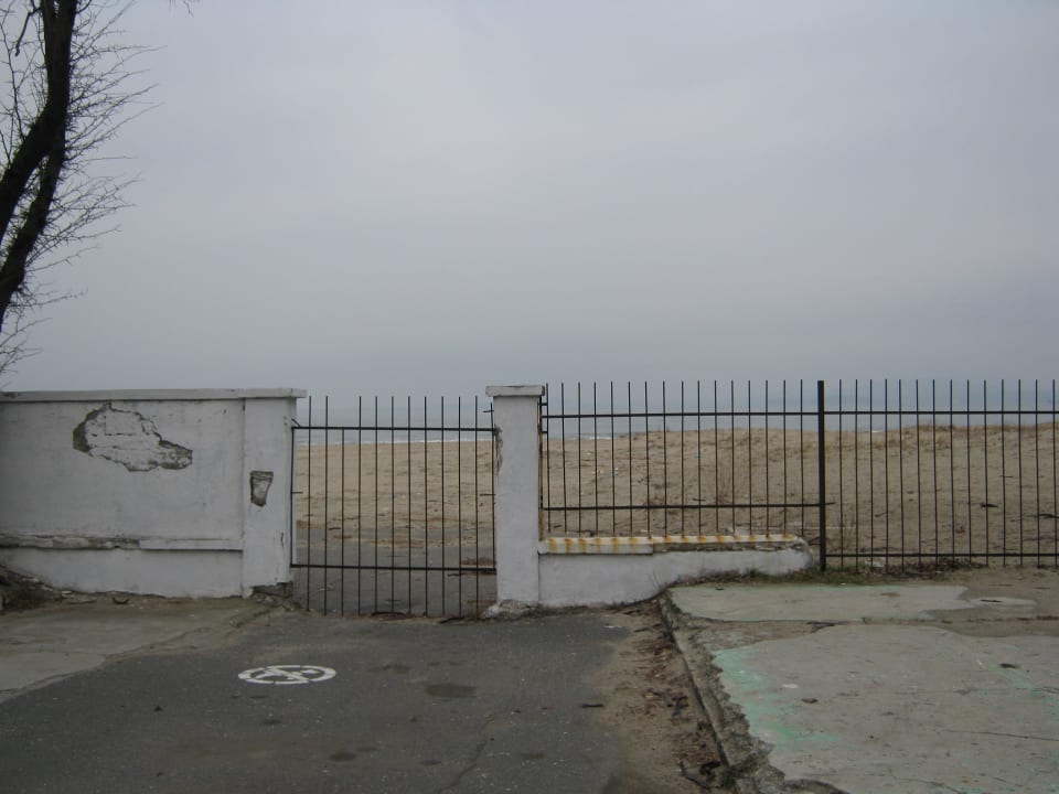 Eingang zum Strand Grand Hotel & SPA Primoretz