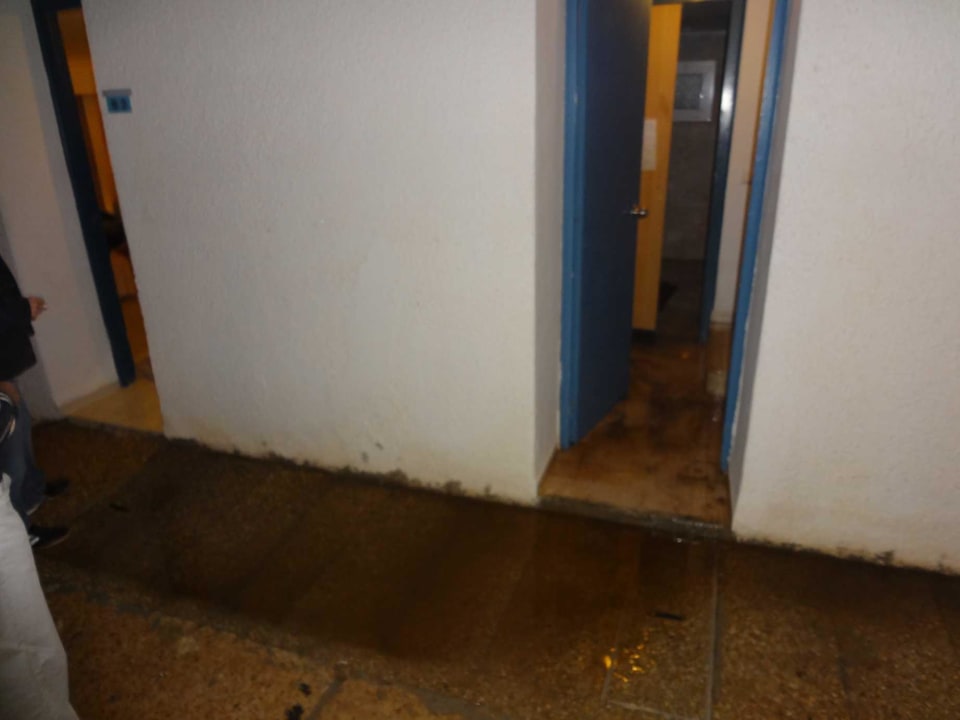 Flut im Zimmer Hotel El Mouradi Djerba Menzel