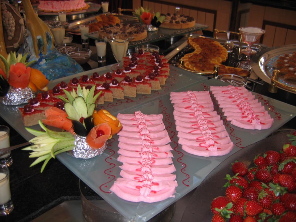 10 jaar taarten in Alba Resort Alba Resort Hotel