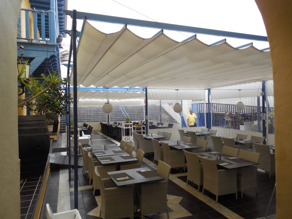 Sitzmöglichkeit zum Essen Alua Suites Fuerteventura