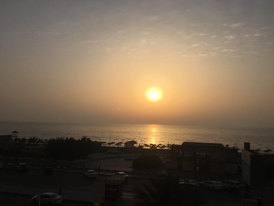 Zimmer Wyndham Garden Ajman Corniche