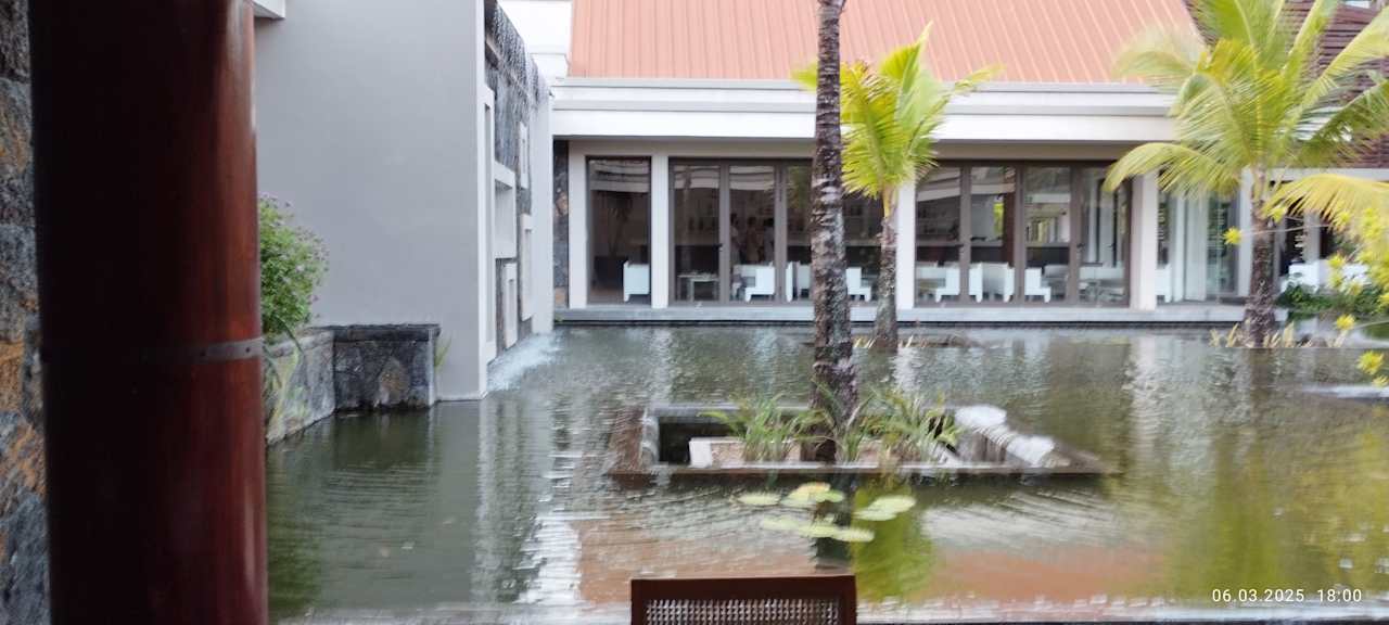 Sonstiges Crystals Beach Resort Belle Mare, a member of Radisson Individuals
