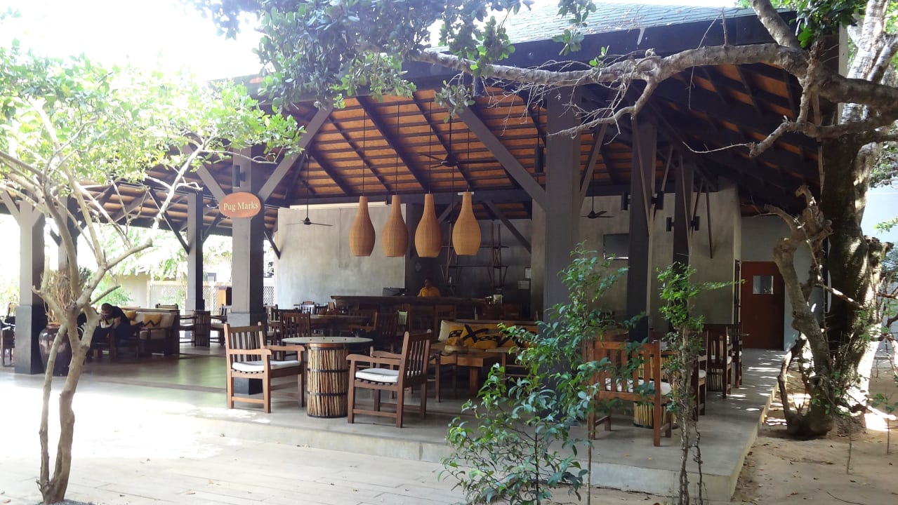 Café, a-la-carte Restaurant für Kleinigkeiten Cinnamon Wild Yala