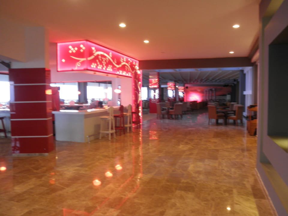 Bar im Obergeschoss  Hotel Defne Dream