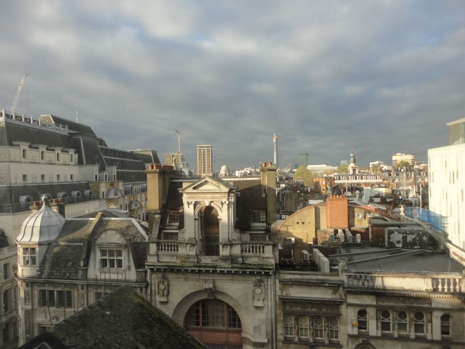Ausblick vom 7. Stock Thistle Piccadilly Hotel