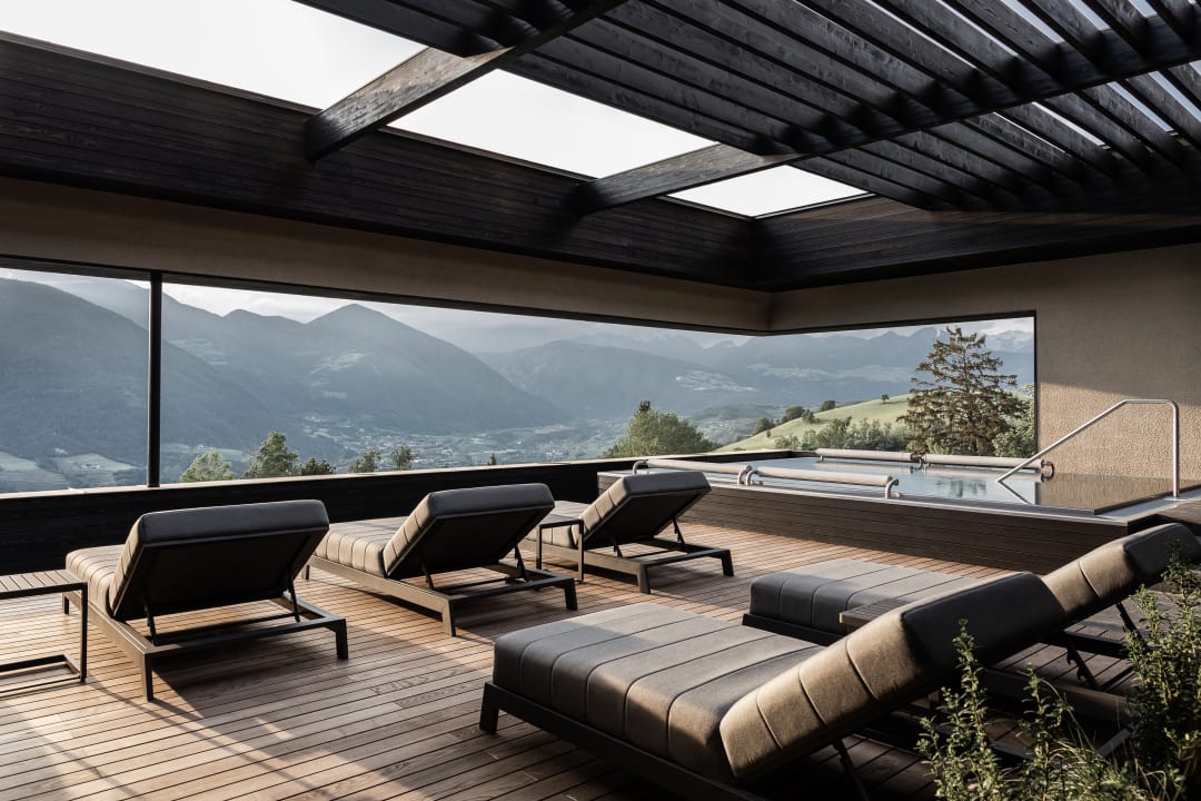 Pool Santre dolomythic home