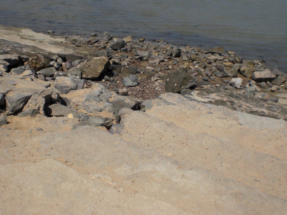 Kein Sand nur Steine Le Jardin Aqua Park Resort