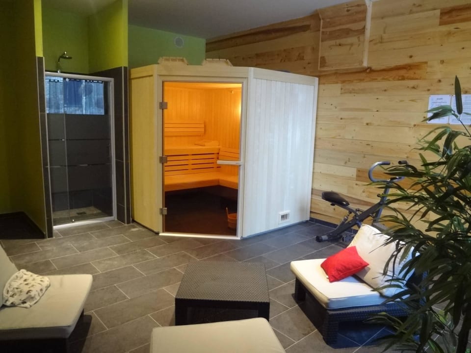SAUNA Hotel Castillan