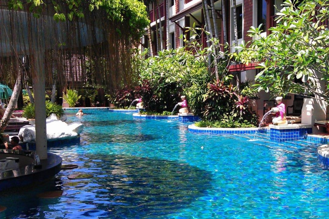 Pool mit Accesszimmern Kata Palm Resort & Spa