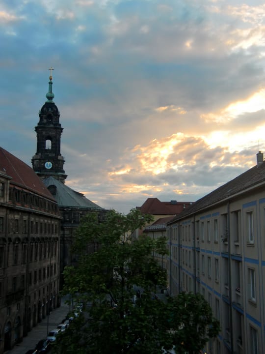 Zum Kneipenviertel Gewandhaus Dresden, Autograph Collection