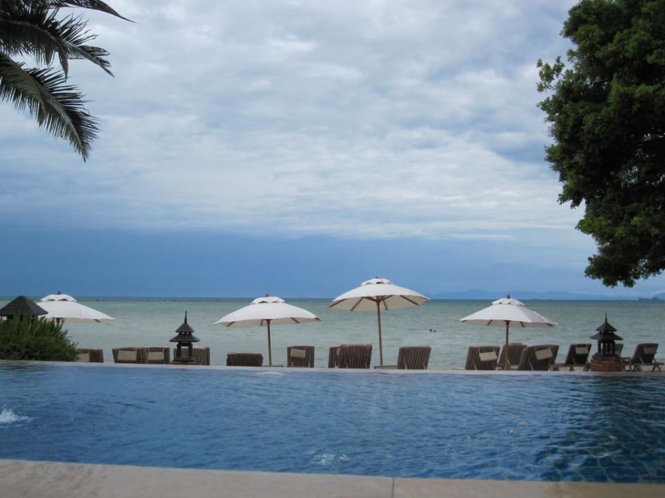 Mainpool direkt am Strand Renaissance Koh Samui Resort & Spa