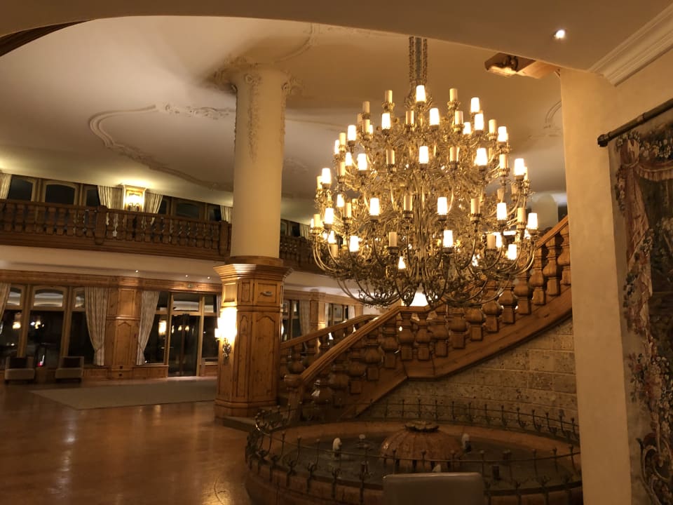 Lobby Interalpen-Hotel Tyrol